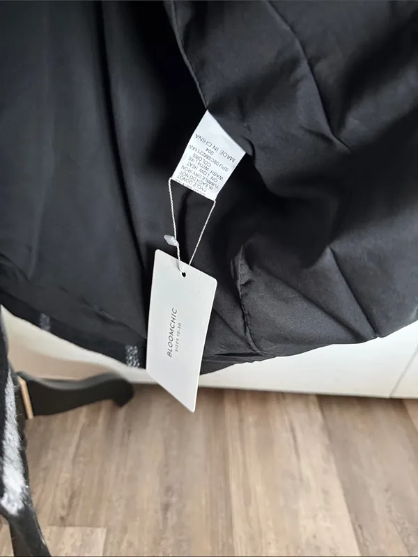 BloomChic Black & White Plaid Wrap Trench Coat Size 10 - Image 2