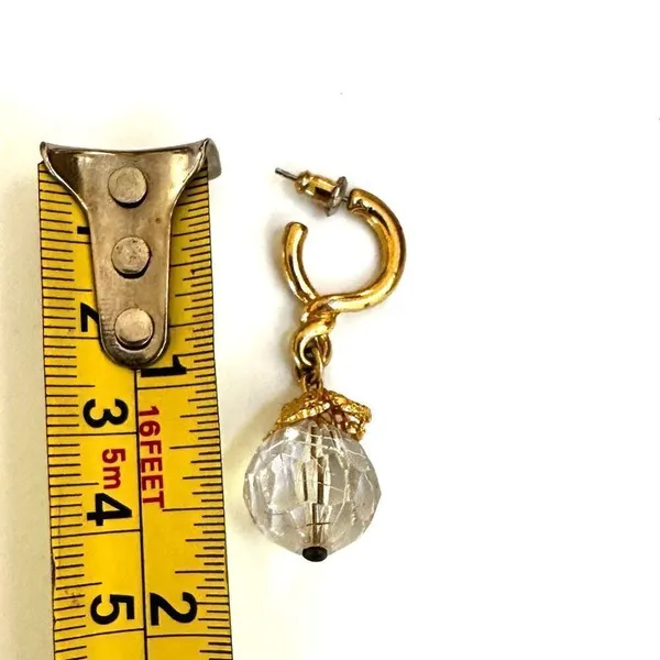 Clear and gold tone hoop drop earrings - Image 5