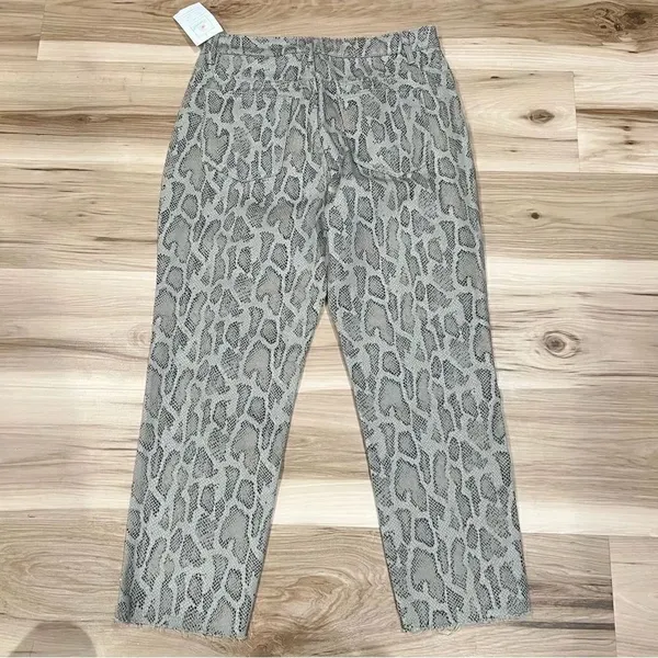 NEW Le Lis Alana Snakeskin Pants in Olive Women’s Large - Image 5