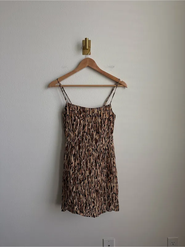 Aritzia Sunday Best Chiara Leopard Print Mini Dress Size 2 - Image 3