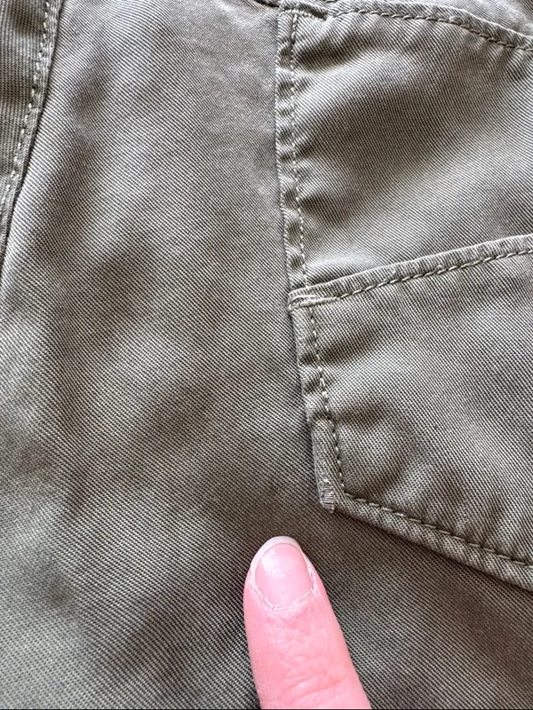 Athleta Low-Waisted Green Adjustable Lightweight Pants - Image 15