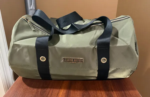 Army green duffel bag NWT - Image 2