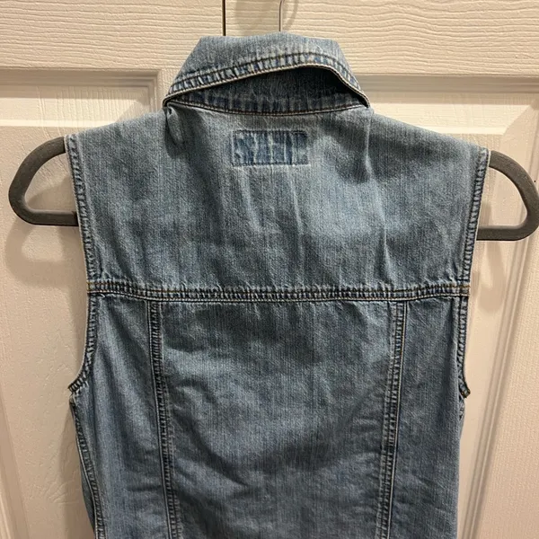 EXPRESS Denim Vest - Image 2
