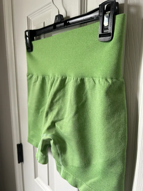 Women’s Athletic Tight Shorts Green Size L - Image 4