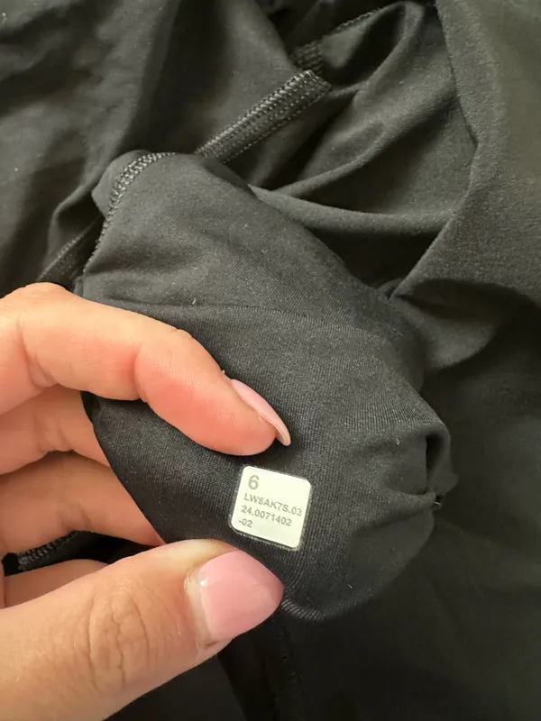 Lululemon Tennis Black Skirt - Image 4