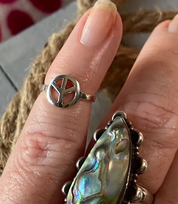 Sterling Silver Peace Sign Toe Ring - Image 3