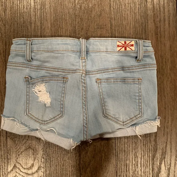 Lulus Denim shorts - Image 5
