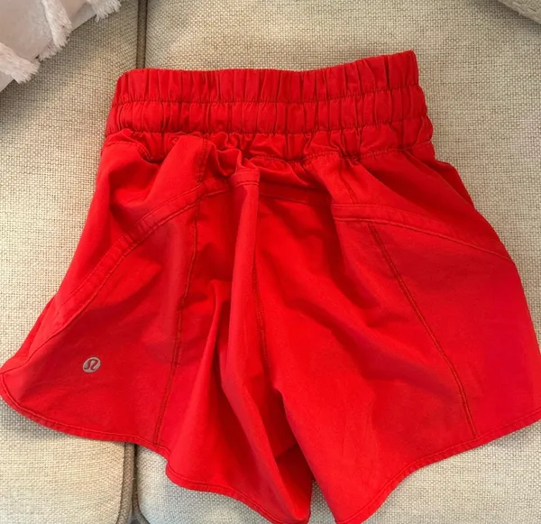 Lululemon shorts - Image 4