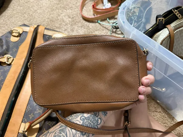 Brown Michael Kors Crossbody Leather - Image 2