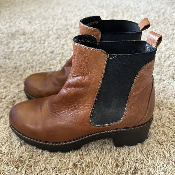 Anthropologie Stompy Chelsea Ankle Pull On Brown‎ Leather Boots Size 37/US6.5-7 - Image 3
