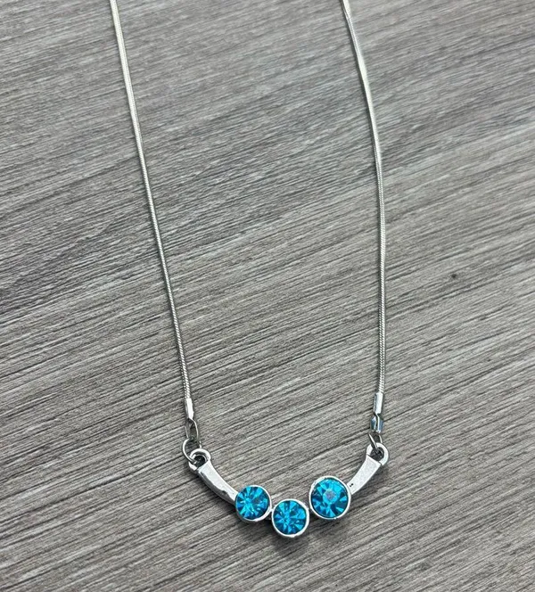 SET of Silver and Blue Jewelry - Image 2