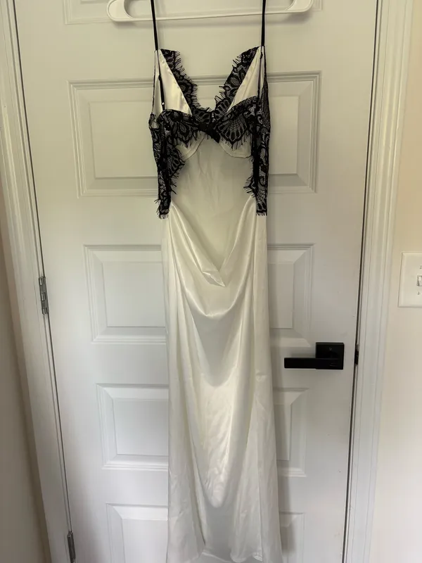 Dress White - Image 3