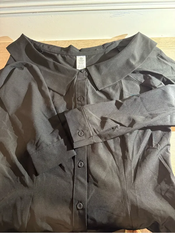 Black Colombian Off Shoulder Button Blouse - Image 4