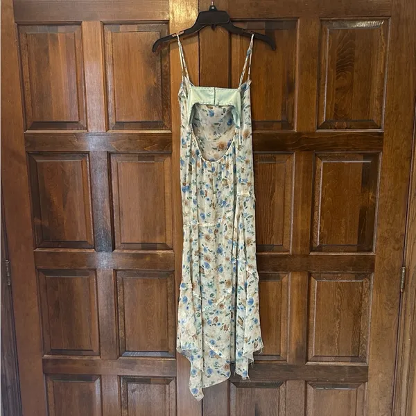 Urban Outfitters Priscilla Seamed Floral Midi Dress‎ Medium Shear Coquette - Image 6