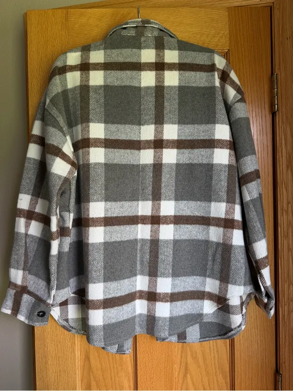Sewn + Seen Oversized Cozy Plaid Flannel Shacket Size Women’s Small Gorpcore Gray - Image 3