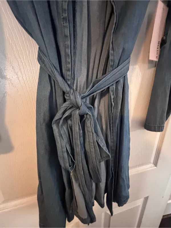 JustFab Light Blue Denim Shirt Jacket - Image 3
