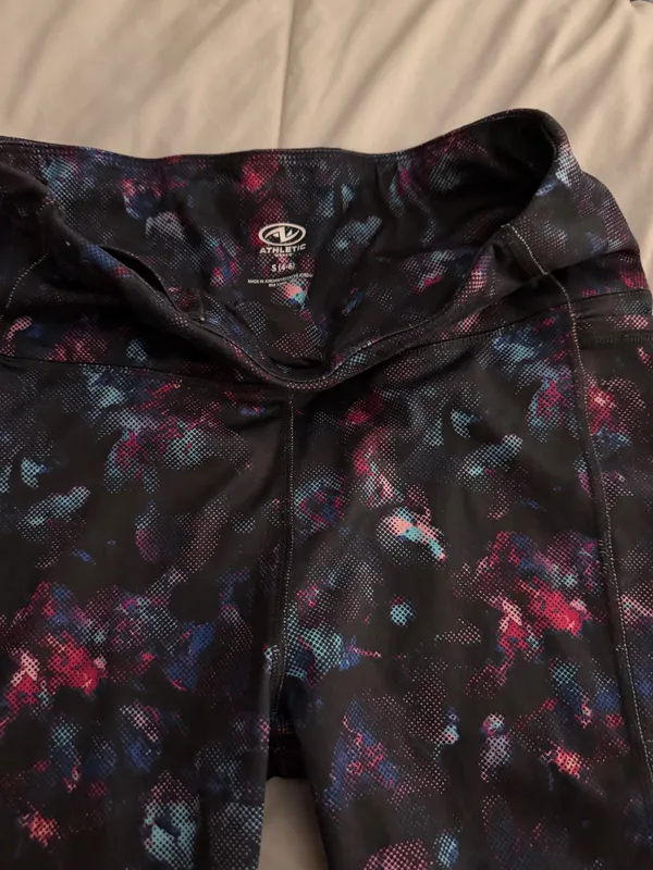 Athletic works shorts  - Image 2