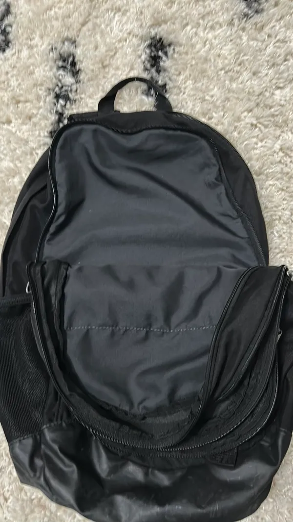 Nike Backpack - Image 8