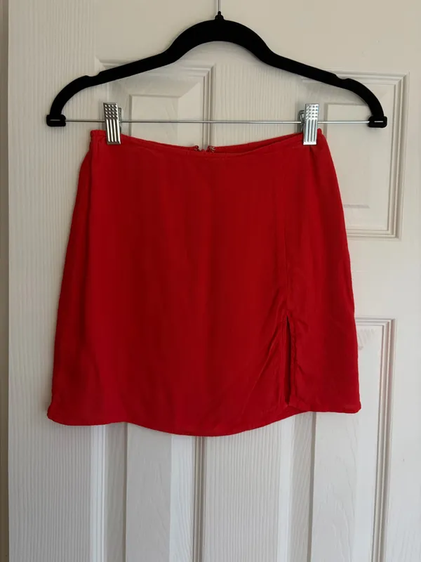 Aritzia Mini Skirt - Image 4