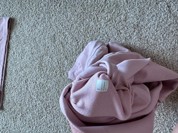 Lululemon light pink set  - Image 3