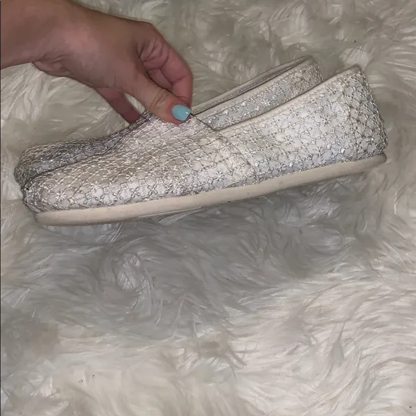 MOVING SALE’ White Lace Toms - Image 2