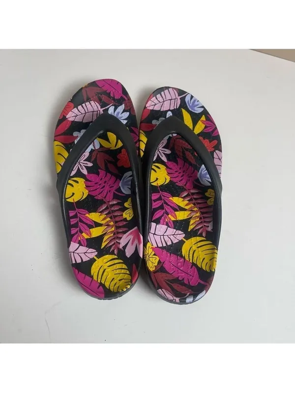 Crocs Summer Tropical Floral Flip Flops - Women’s Size 9 waterproof - Image 3