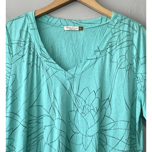 Chalet Tunic Top Size Large Blue Bamboo Lotus Flower Floral Knit Lagenlook Artsy - Image 4