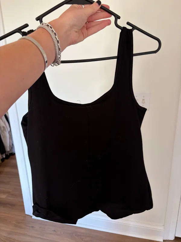 Black button tank top - Image 2
