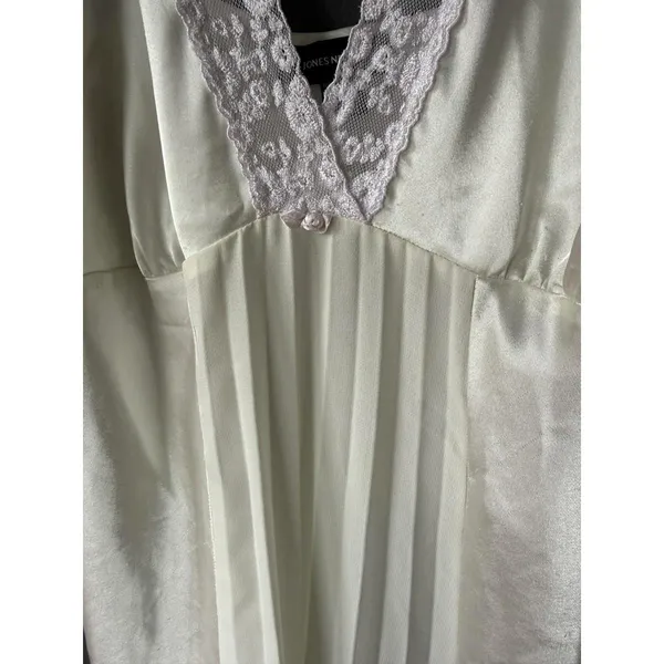 Jones New York Ivory Satin Nightgown with Lace Trim - Image 4