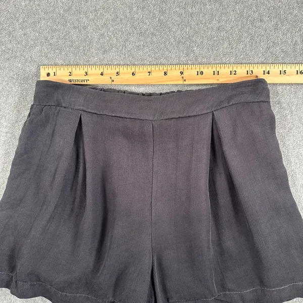 Maven West High Rise Pull On Shorts Women's Small Ribbed Gray Pleated - Image 3