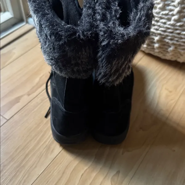 Western Chief Black Faux Fur Winter Boots - Image 4