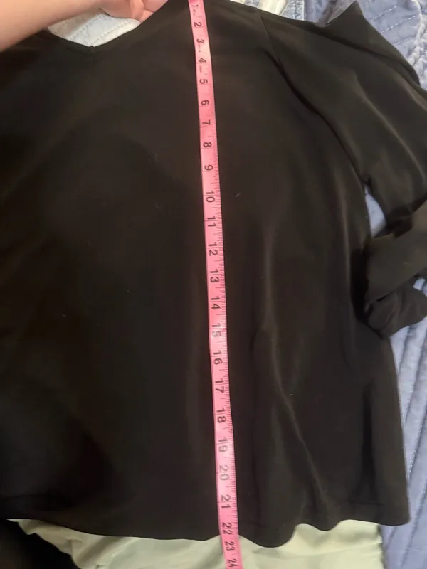 Torrid Cold Shoulder Top Black - Image 4