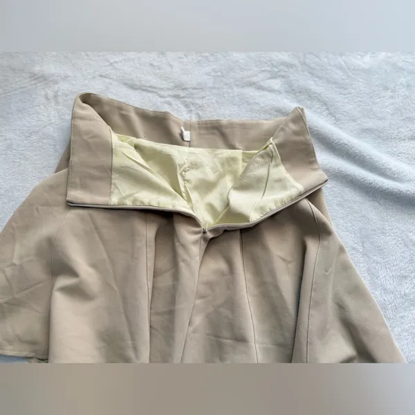 Beige A - Image 4