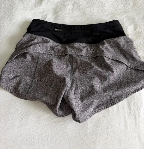 Lululemon Shorts Speed Up - Image 2
