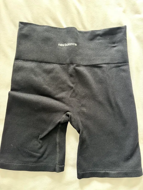 New Balance Black Biker Shorts Ribbed - Image 2