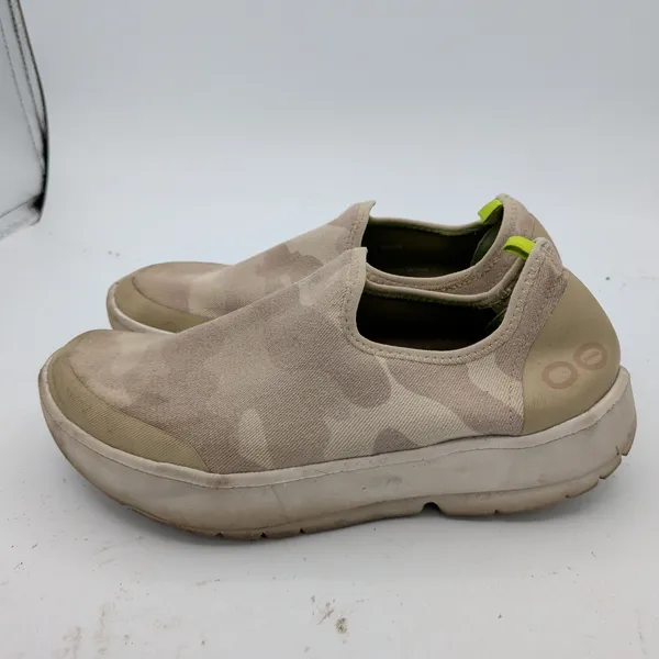 OOFOS OOmg eeZee Low Shoe Womens 8 Tan Camo Slip On Recovery Sneaker OMG11152021 - Image 2