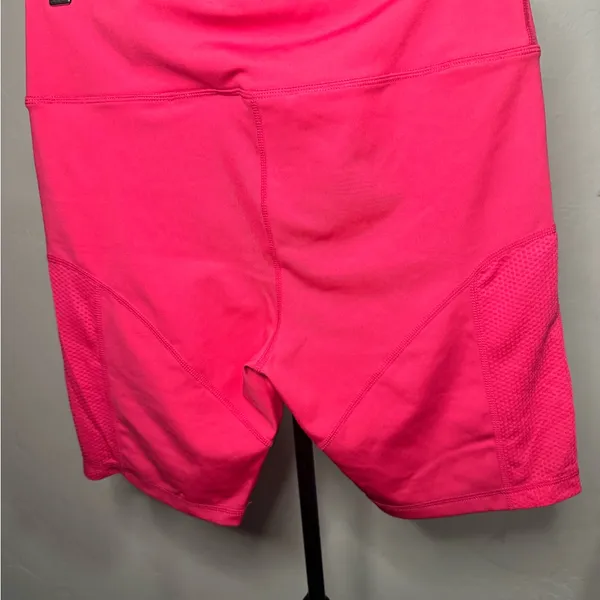 Snipes‎ Women's Vibrant Pink Bike Shorts - Image 2
