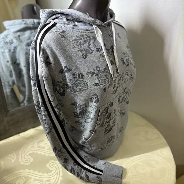 Calvin Klein Gray Floral Hoodie Sweater - Image 10