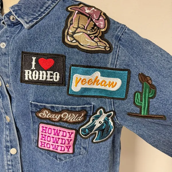 *NEW* blue b. Patch Denim Jacket Size L - Image 4