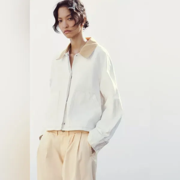 Zara Cream Zip-Up Cropped Jacket with Beige Collar - Image 2