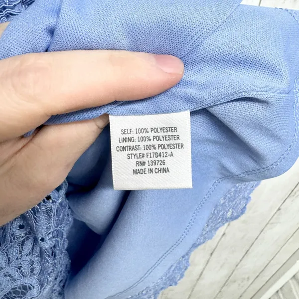Francesca’s Dress Women Size M Periwinkle Off‎ Shoulder Blue Lace Mini Fairy - Image 5