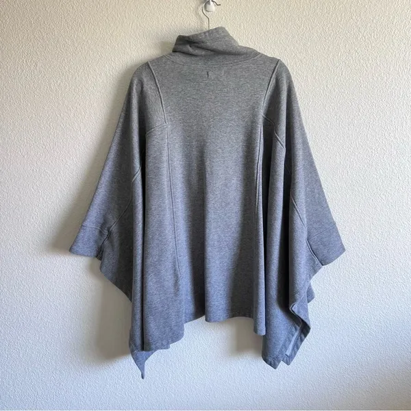 UGG Women's Pichot Turtleneck Fleece Pockets Grey‎ Cape Poncho Grey Cozy Drapey - Image 6