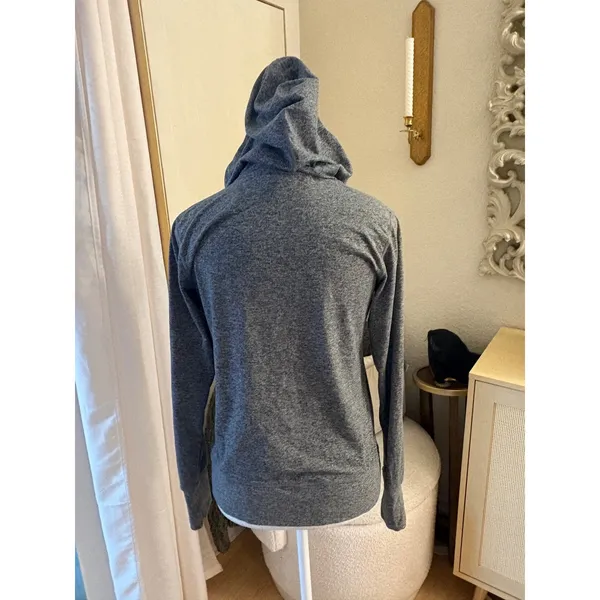 Vuori Women's Halo Performance Hoodie In Gray Size XS - Image 3