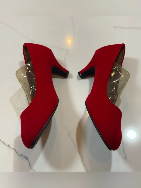 MAIERNISI JESSI Women's Classic Round Toe Pump Kitten Low Heel Velvet Red Shoes - Image 4