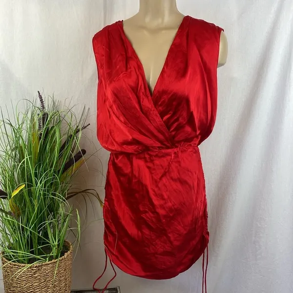 Amanda Uprichard 100% Silk Red Short Sleeve Wrap Ruched Mini Dress S - Image 2