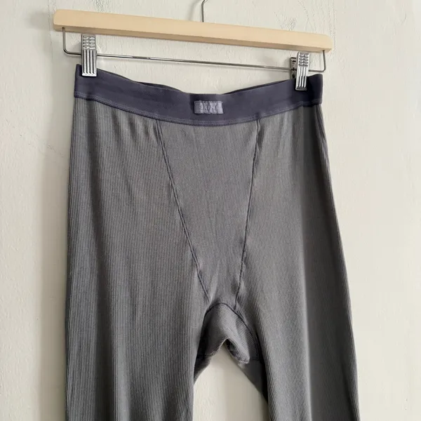 SKIMS Cotton Rib Legging Thermal Pants Dark Gray Medium - Image 2