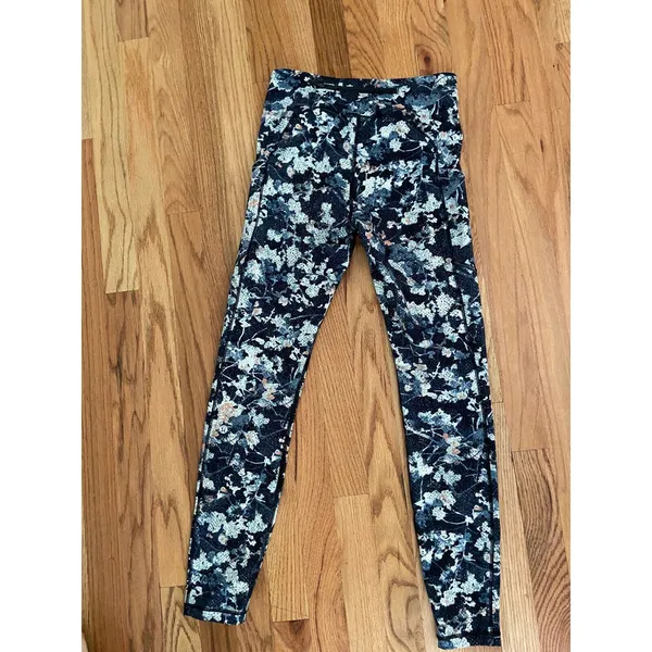 Lululemon Speed Up Tight Full-On Luxtreme 28" Spring Bloom Multi Size‎ 6 - Image 2