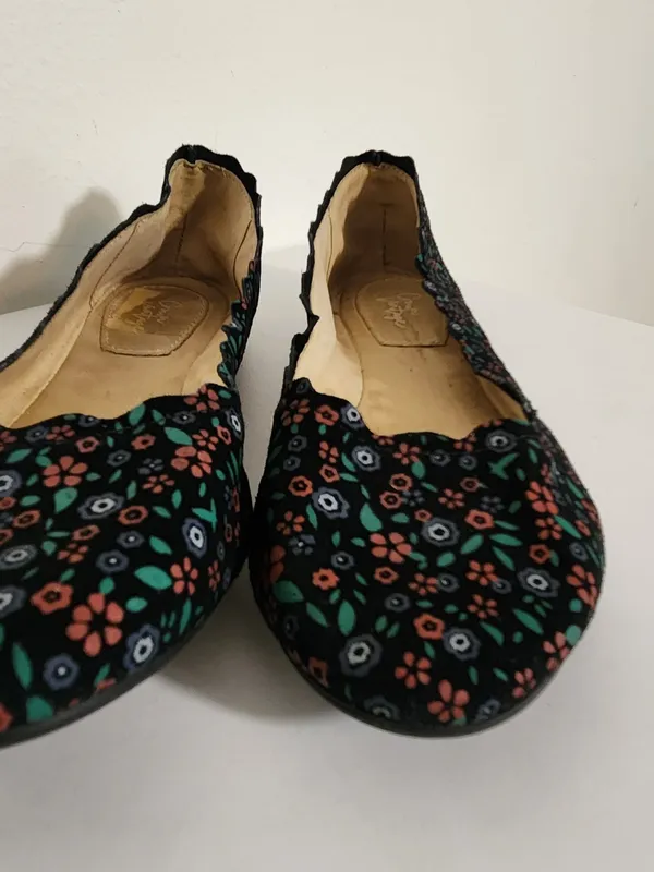 Crown Vintage Westyn Black Floral Print Ballet Flats Size 9 - Image 3