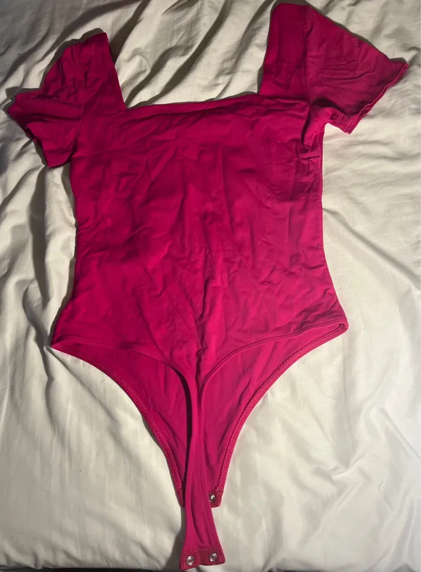 Aritzia Babaton Bodysuit - Image 4