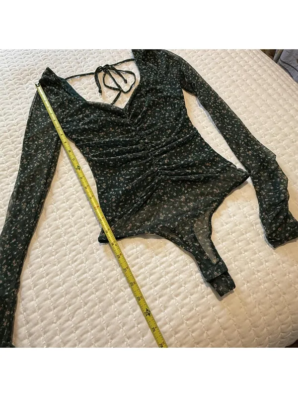Lulus Bodysuit Long Sleeve Sz S Small Green Floral Mesh Sweetheart Neckline NWT - Image 2